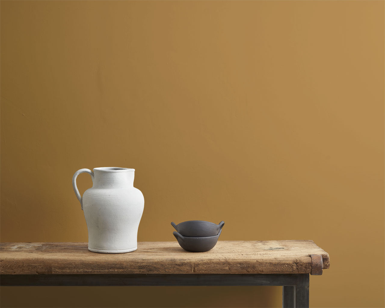 Annie Sloan Wall Paint® CARNABY YELLOW