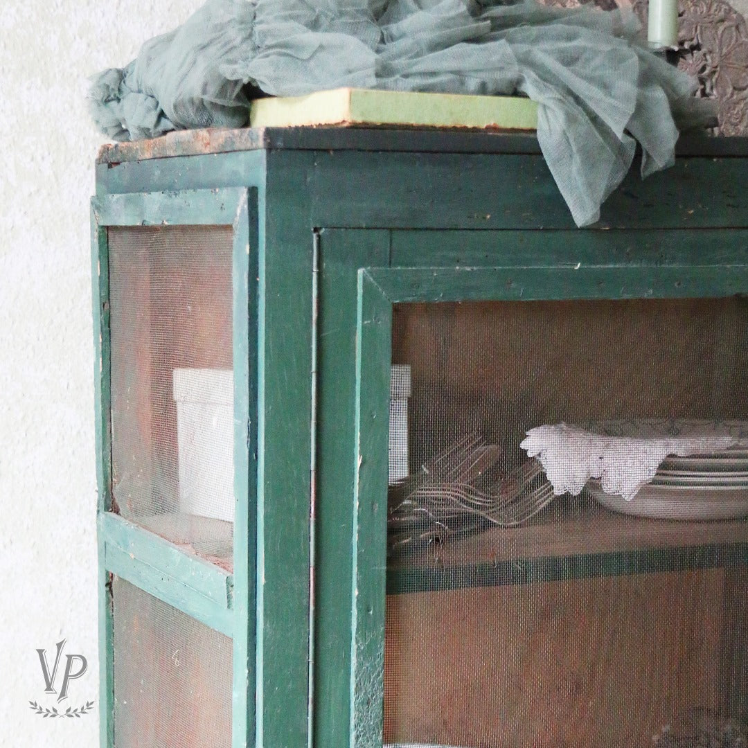 Vintage Paint FOREST GREEN