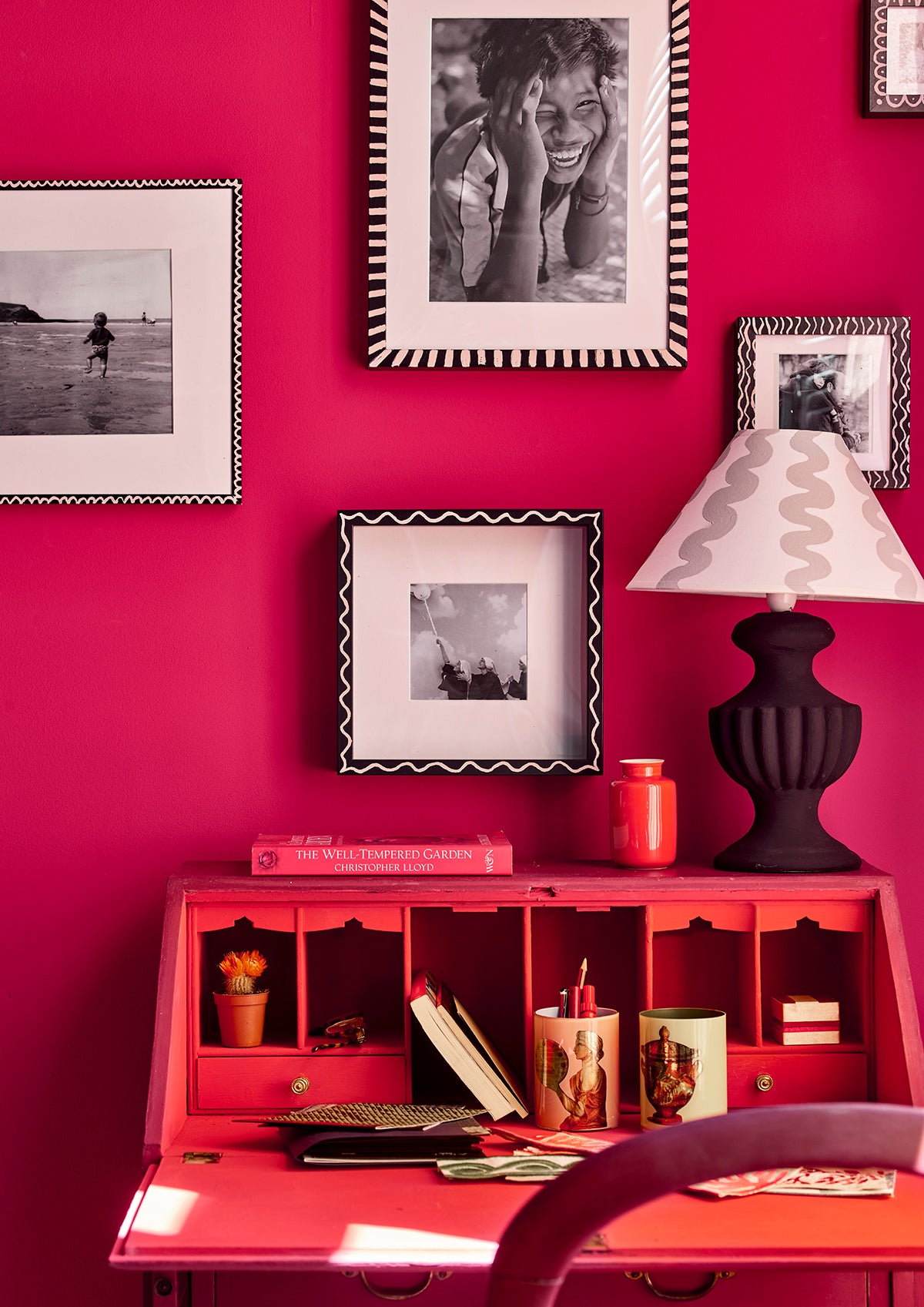 Annie Sloan Wall Paint® CAPRI PINK