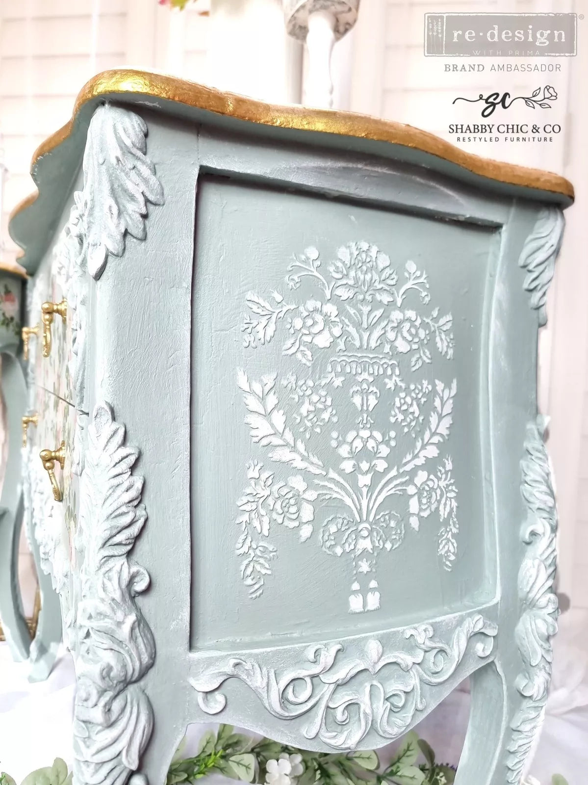 Chapelle Royale (22,9x30,5cm) - Redesign with Prima - Stencil